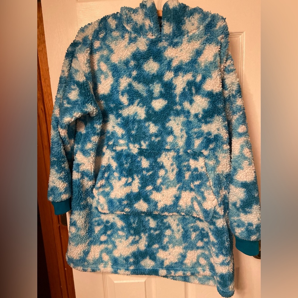 Cozy Blue & White Sherpa Hoodie Pullover | Ultra Soft Fleece | Size M